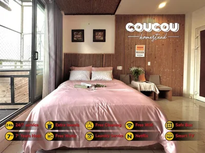 Queen Room with Balcony — CouCou Homestead II - Mini Hotel District 1